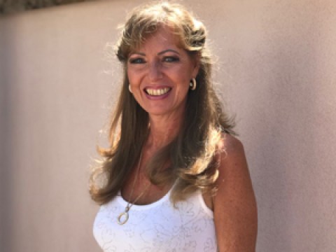 TinniCare - erfolgreich zu Ihrer Traumfigur, Brautstyling · Make-up Radolfzell, Kontaktbild