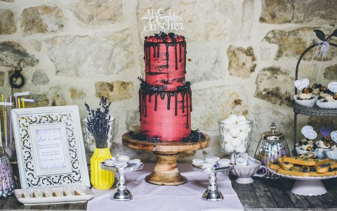 Sweet Candy Table mit Lavendel und Beeren Bild 1