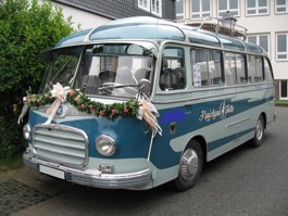 Hochzeitstrend Oldtimerbus Bild 3