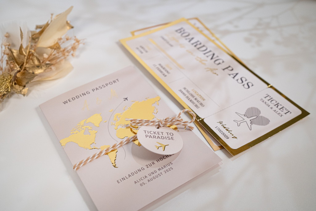 Einladungskarte im Boardingpass-Design